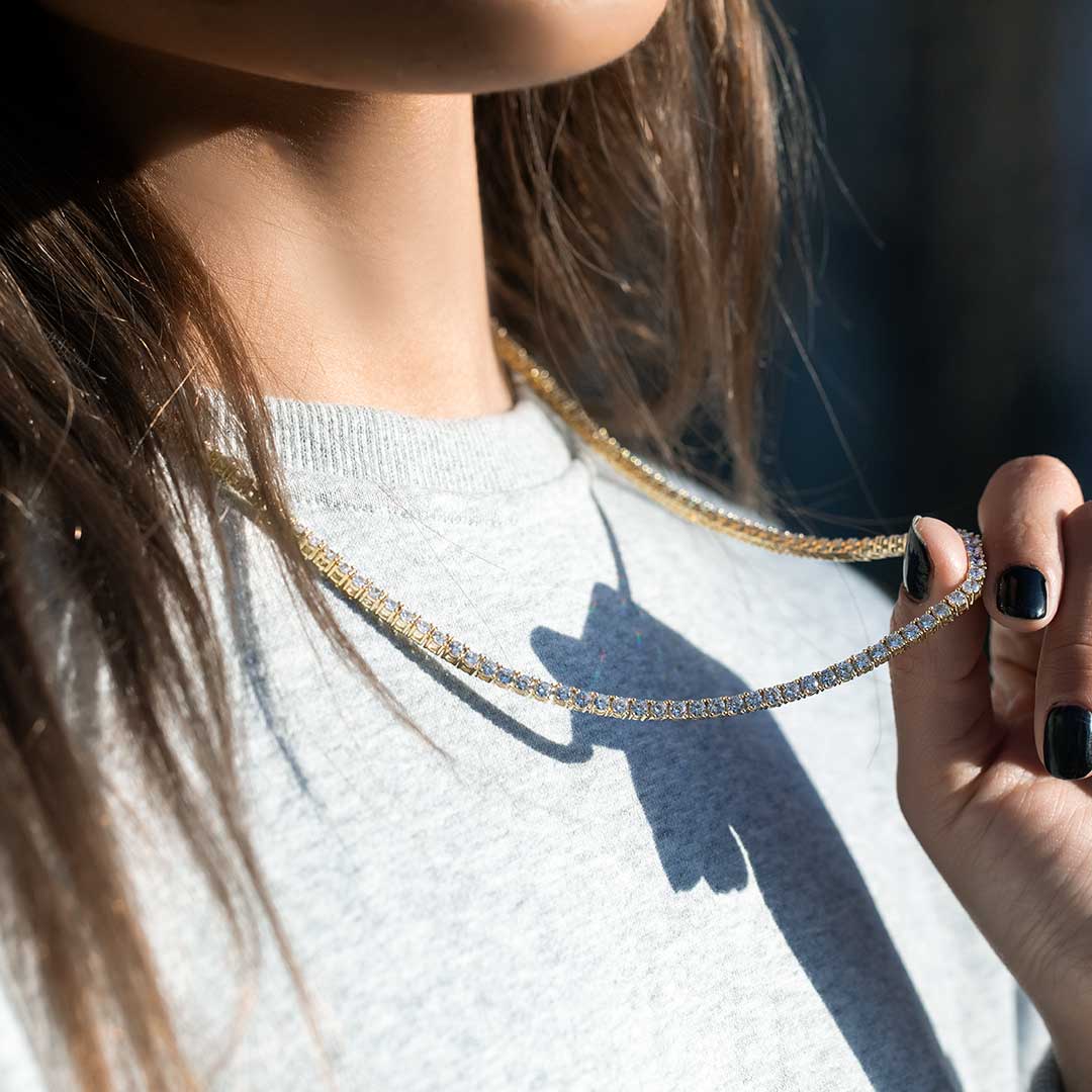 Tennis Necklace in Gold