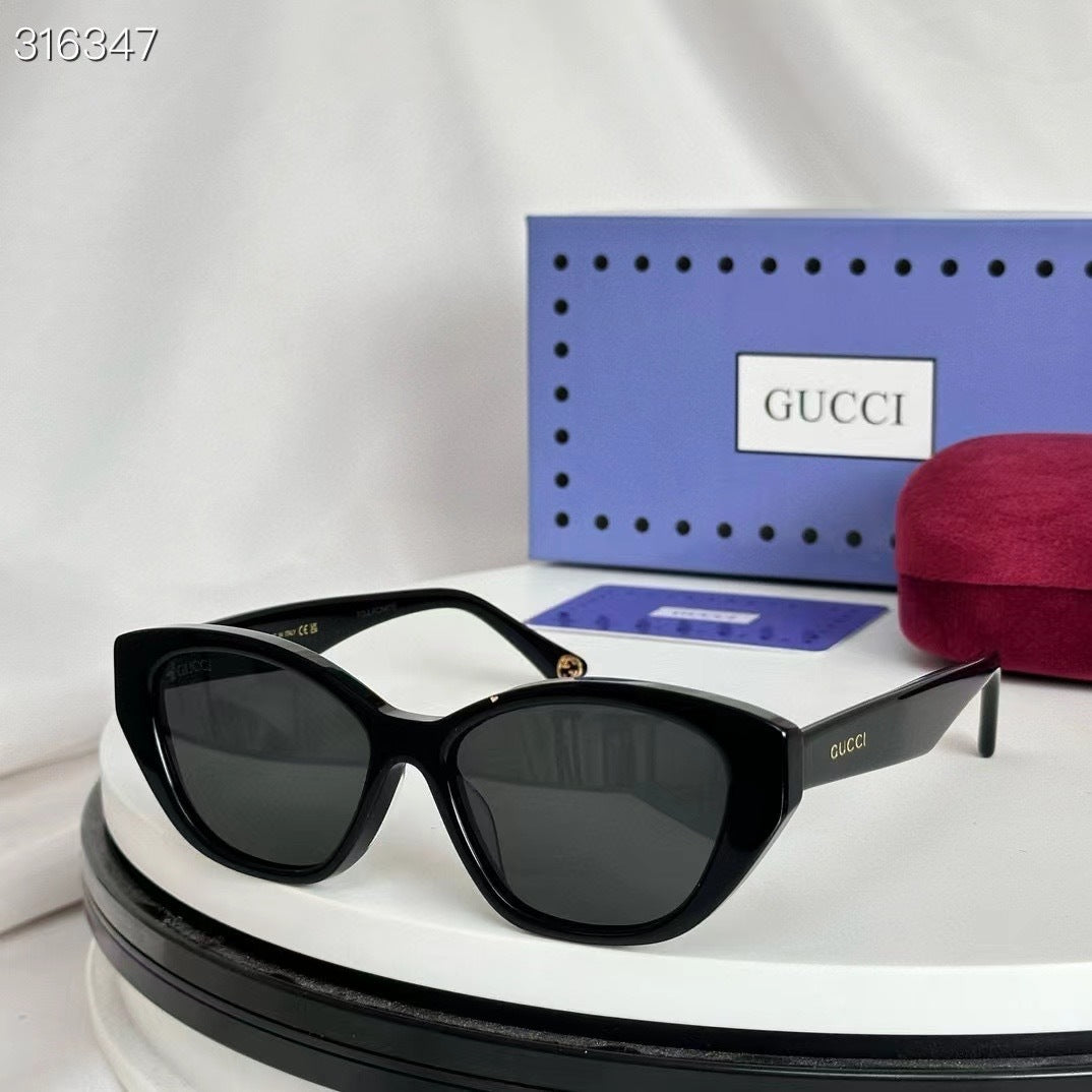 GUCC*I - GG 1638 - 53 17 145