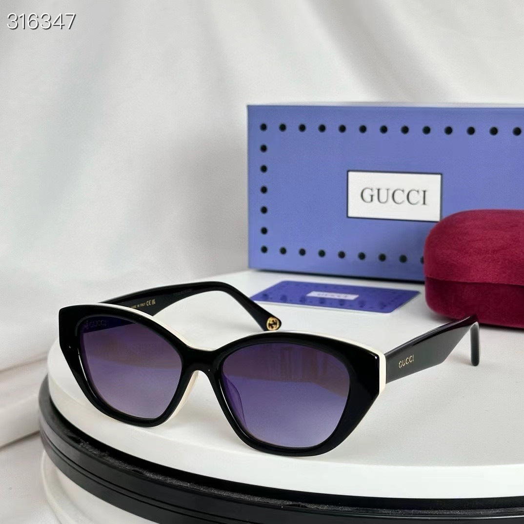 GUCC*I - GG 1638 - 53 17 145