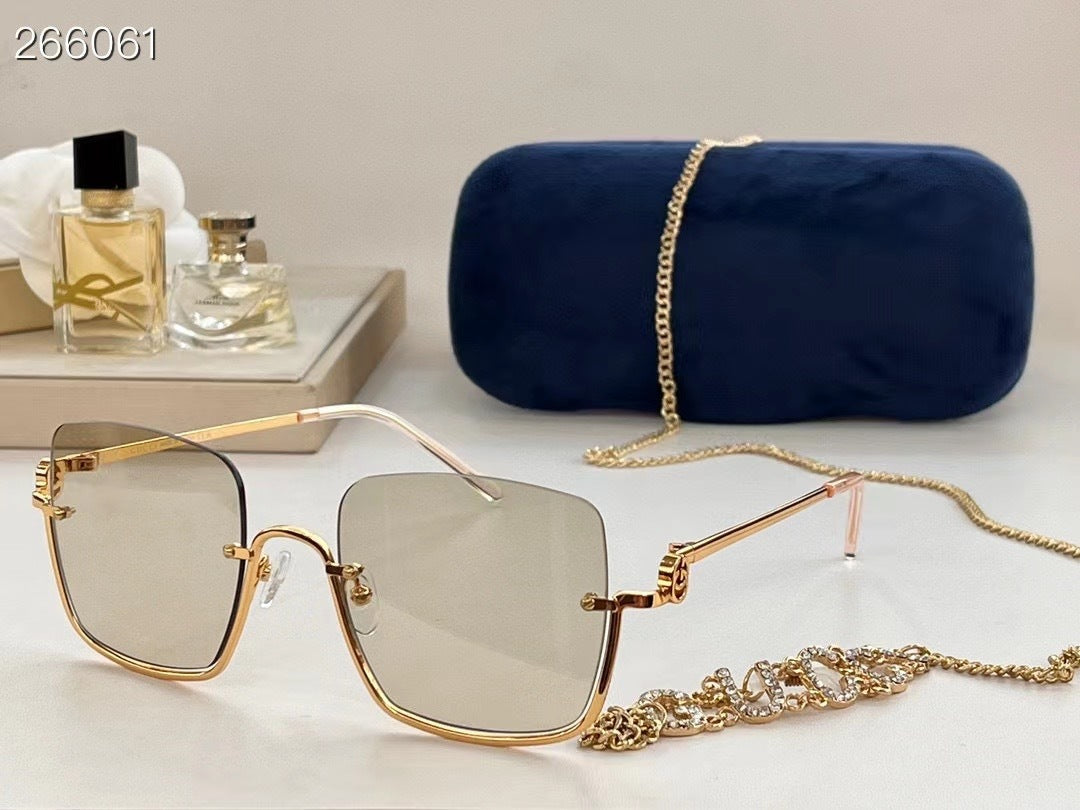 GUCCi sun glasses